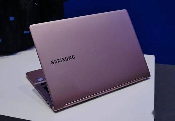 Nb 三星今年上调40 笔电oled面板出货量 增长至550 600万片 显示