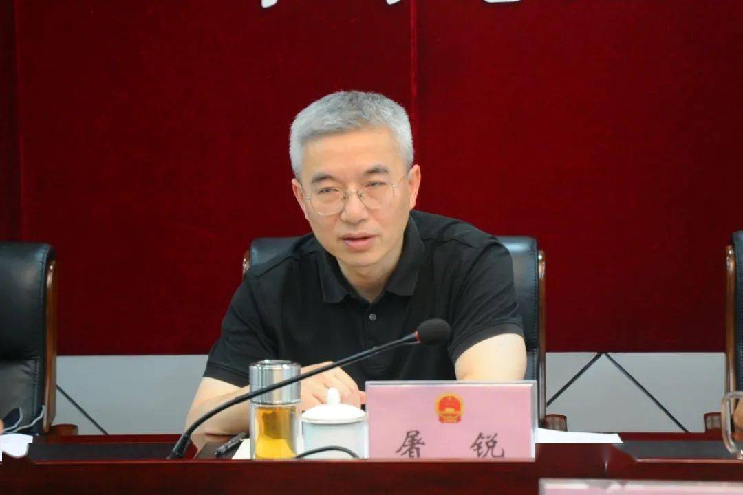 7月8日,《重庆市道路运输管理条例(修订草案)》征求意见座谈会在永川