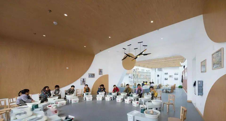 全球|周末不出门，带你去看全球10所特色幼儿园设计