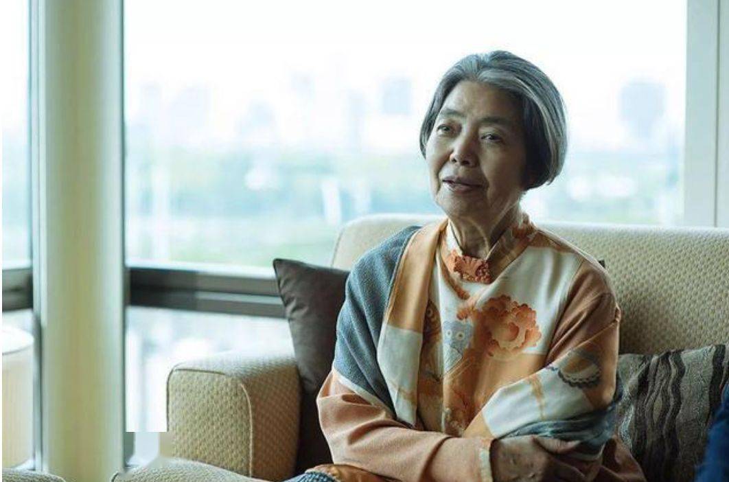 眼睛失明,全身癌症,这个给无数人带来感动的女人走了._树木希林