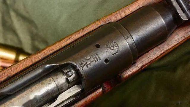 5毫米口径,原因就是德械发射大威力步枪弹,导致枪械后坐力偏大,将