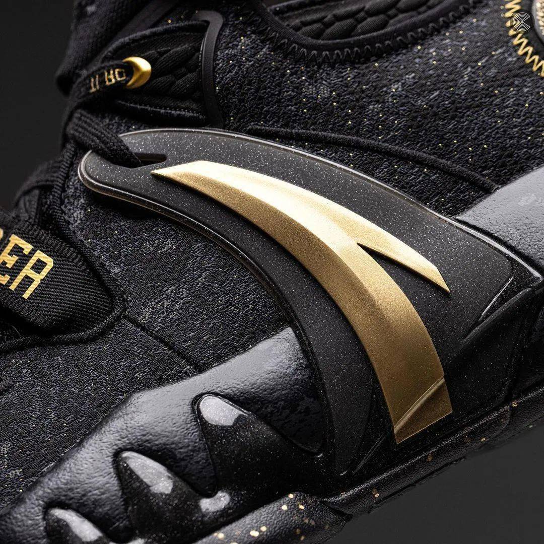 @Weocia|致敬科比！「黑曼巴配色」海沃德 GH2 实物释出