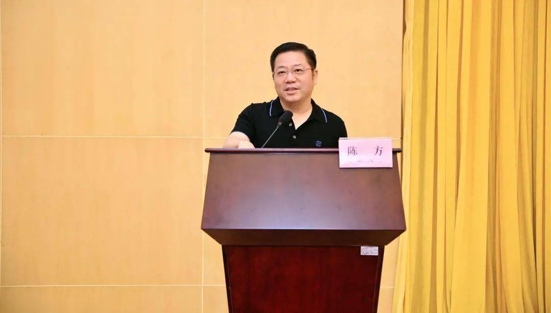 少年意气风华正茂融入象屿共创未来