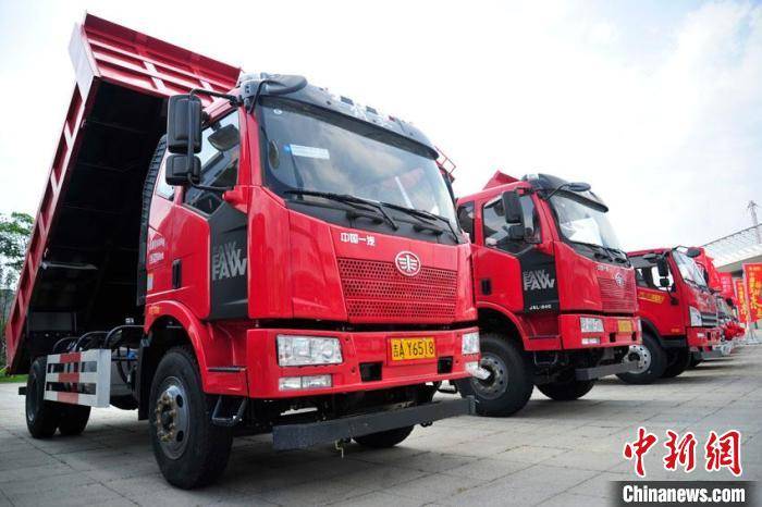 65岁的解放车"容光焕发":第800万辆车长春下线_搜狐汽车_搜狐网