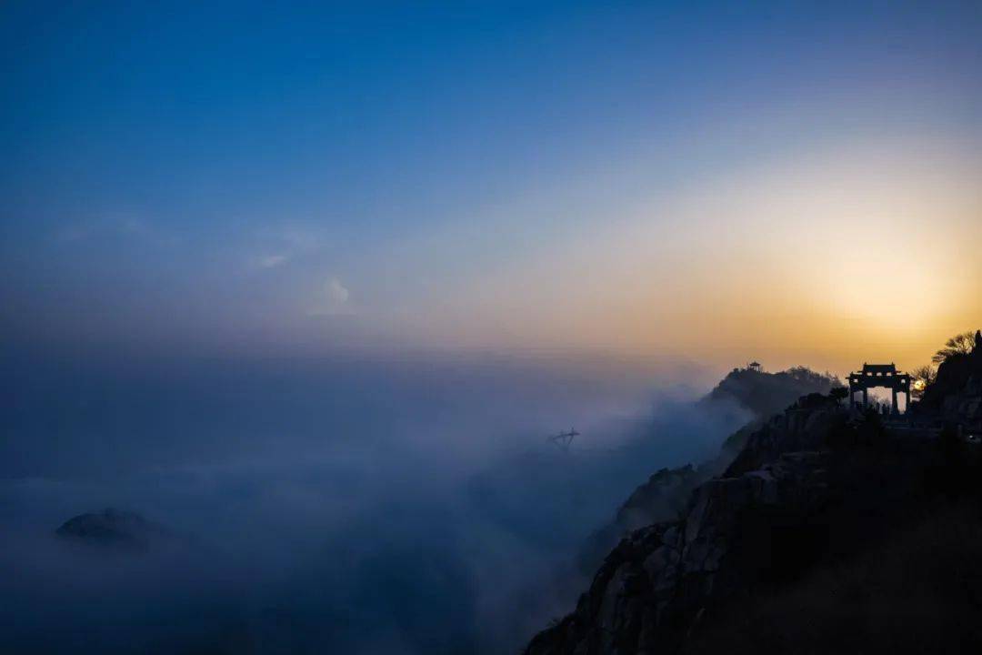 渺渺青峦 空灵仙境