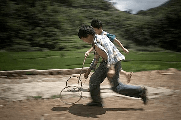 看完这组30年前的暑假偷拍照我悄悄换掉了儿子的假期计划表