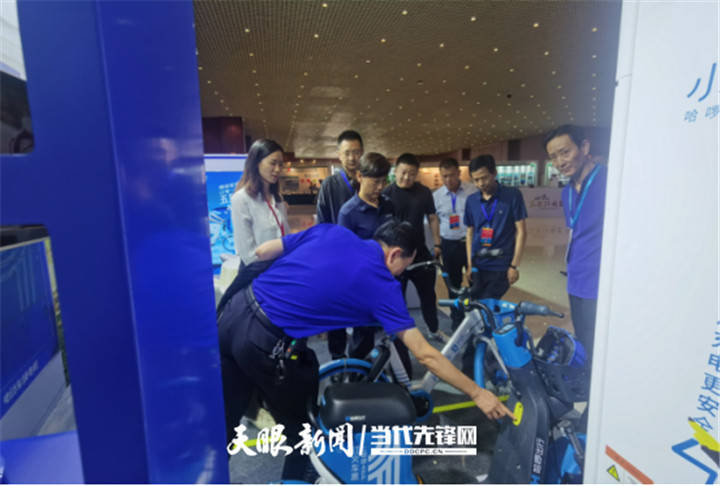 安顺市副市长,公安局长杨茁考察共享单车