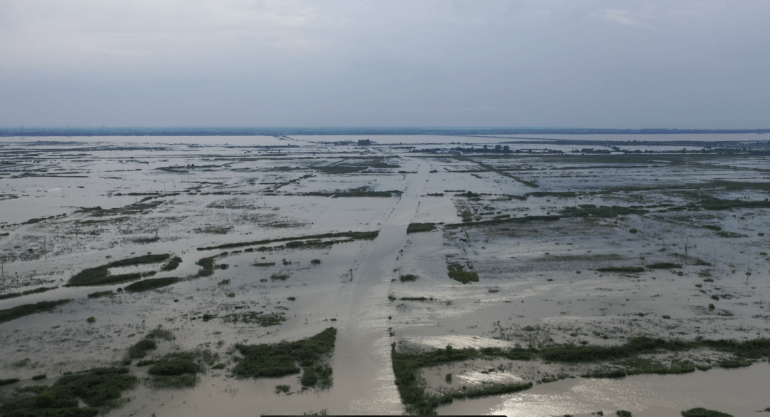 高邮漫水公路实施交通管制.-搜狐大视野-搜狐新闻
