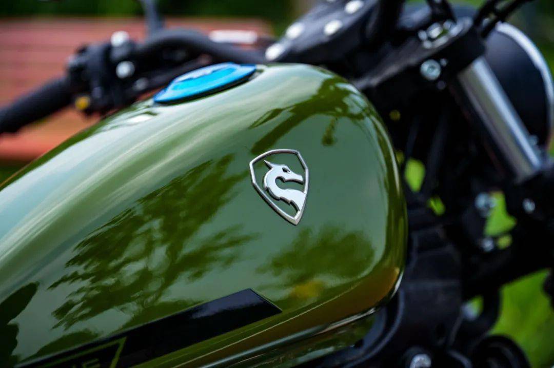 复古巡航新主张——试驾赛科龙ra2 abs版_搜狐汽车_搜狐网