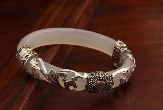 古代女子的定情信物,真心浪漫._手镯