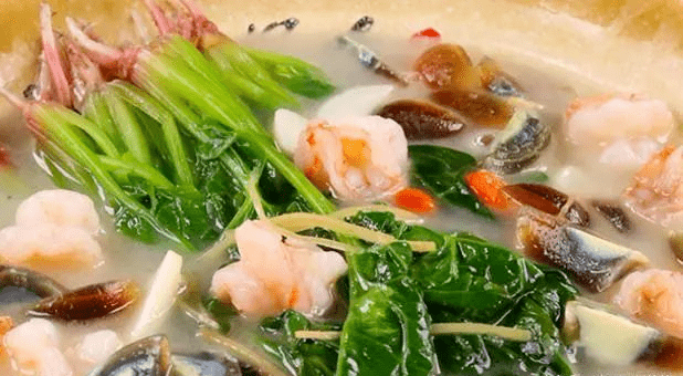 软糯香滑的上汤菜，汤汁奶白入口绵软，学会了在家就能当大厨_汤中
