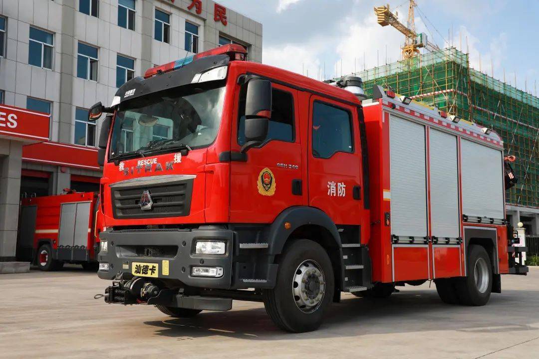 新队友到位和顺消防喜添多功能抢险救援车