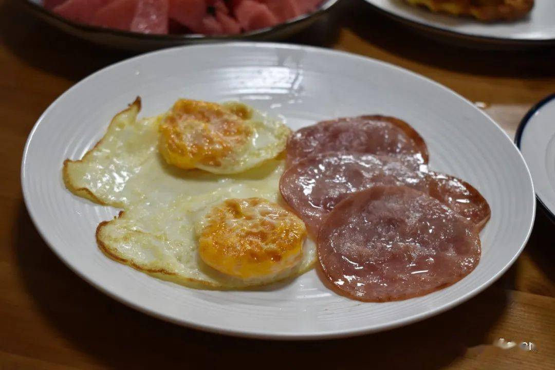 面包|广东70后夫妻的快手早餐，满满一桌丰盛又味美，吃得心满意足