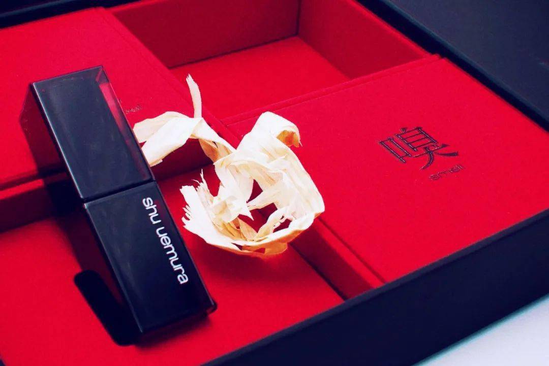 手指|开箱 | 今天就让你们知道三十多度的手指能开出多高分的箱