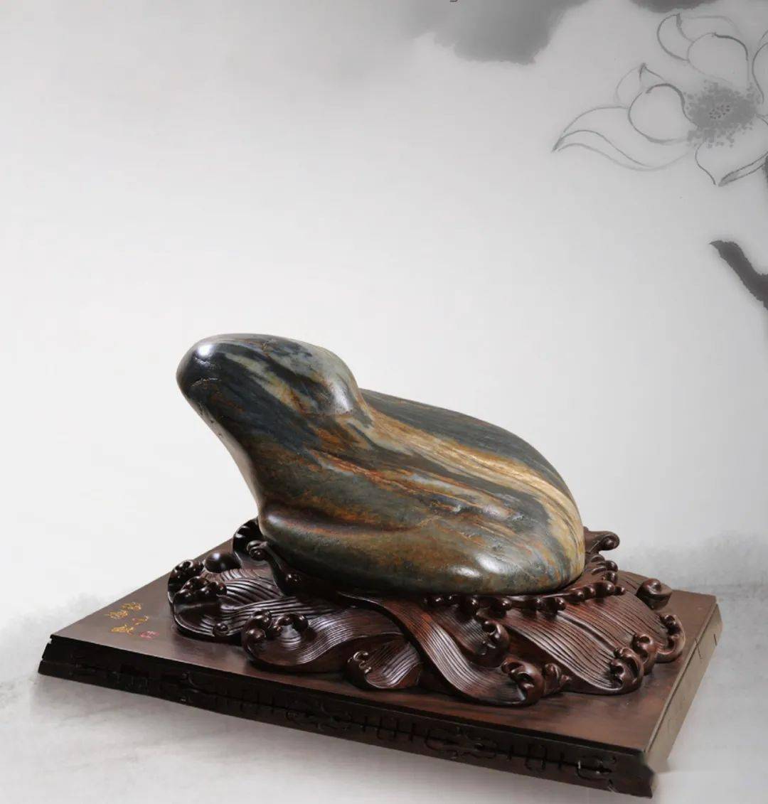 荷塘蛙鸣   和田玉