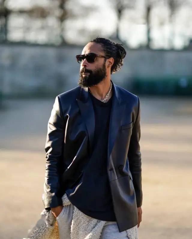 jerrylorenzo一个聪明且不讨人厌的潮流圈奸商