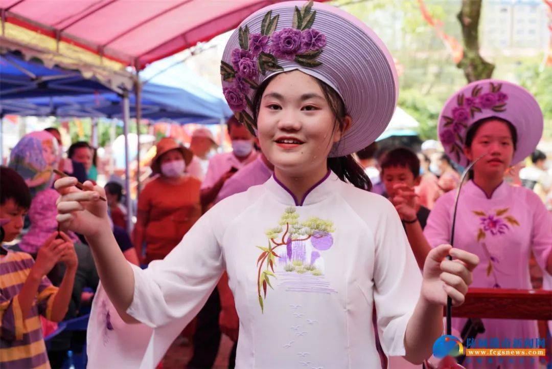 今年的氵万尾京族哈节后续还将有哈节联欢晚会,哈妹唱哈,乡饮,祝酒