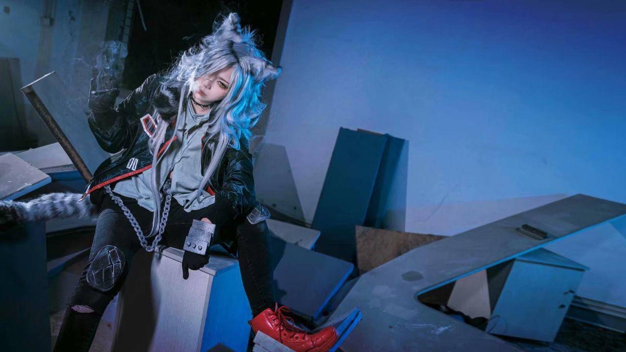 明日方舟因陀罗cosplay