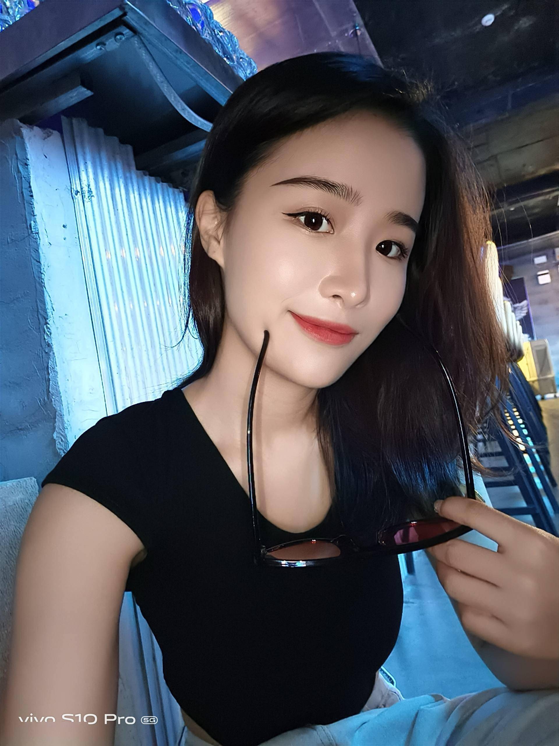 自拍手机推荐vivo s10 pro!小白也能拍出惊艳美照