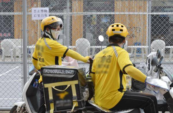 细胞|燕郊女骑手：为了患白血病的孩子，妈妈快跑