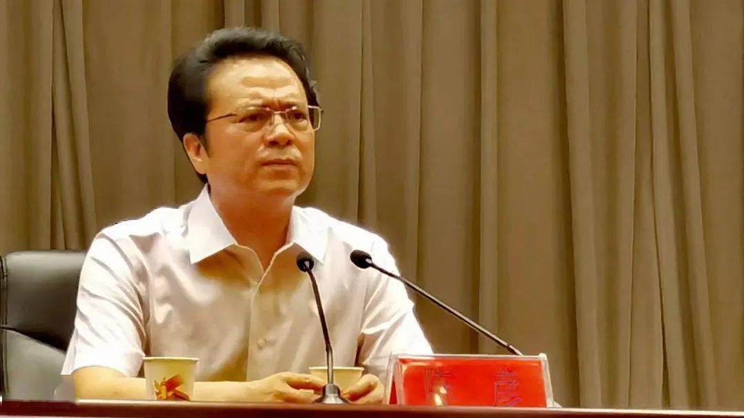 茅盾文学奖得主陈彦回家乡商洛与热情读者见面_作家出版社