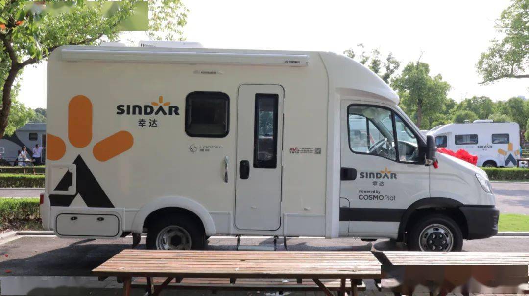 智慧接管生活让旅行更贴心朗宸幸达h60房车