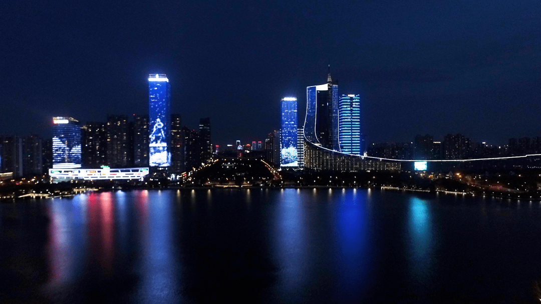 希望通過合肥繽紛絢爛的夜景給各