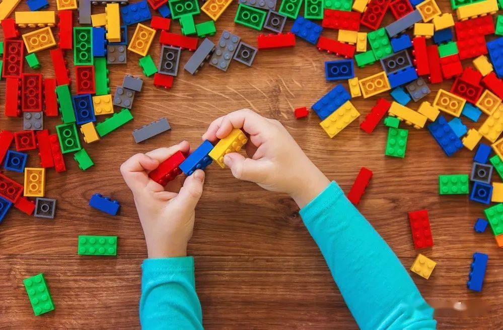 积木品牌排行_玩国产积木“再不是令人丢脸的事”!投票人气超40万!