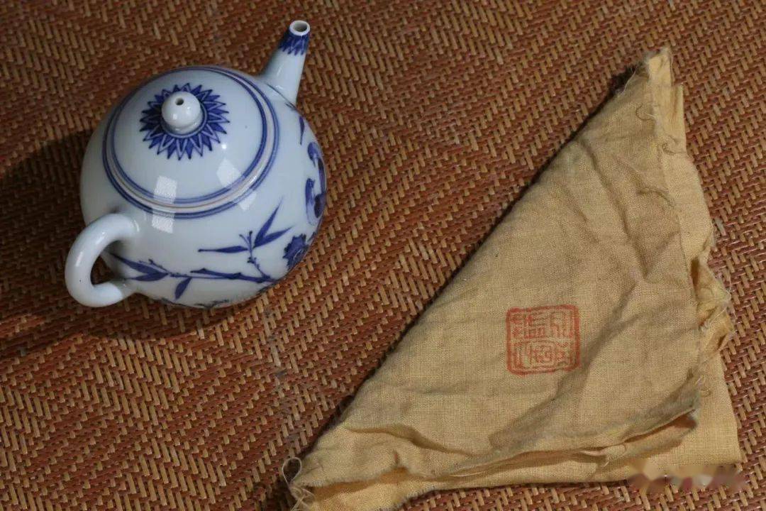 鉴赏| 二代竹泉 后手花鸟纹 急须_三浦