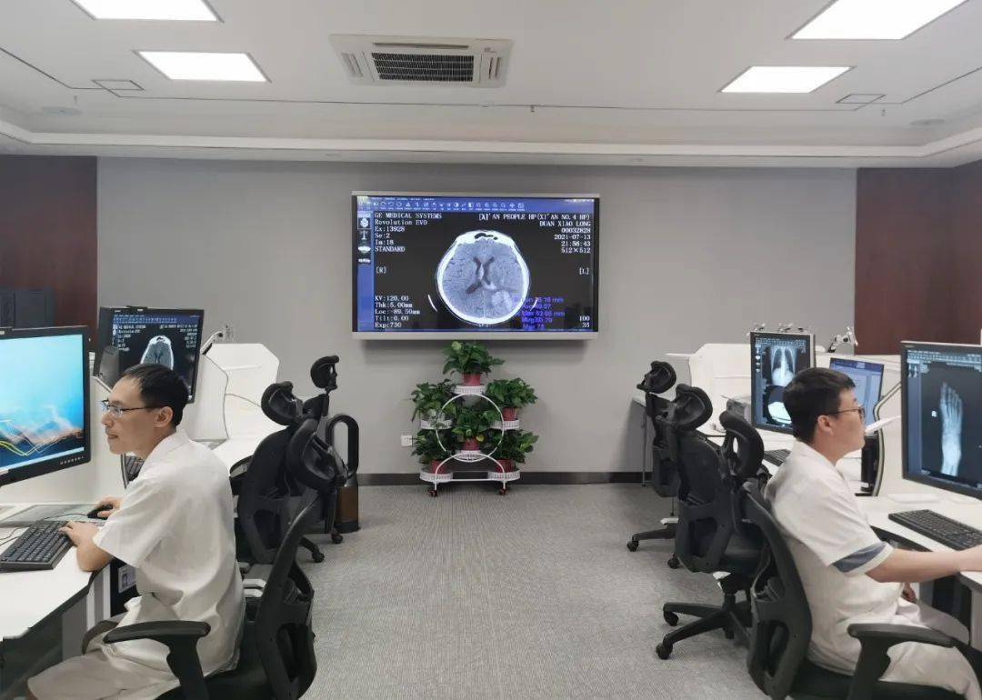 新院区运行全国领先市级首家智能影像中心落成
