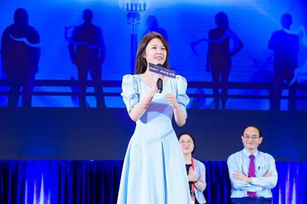 吐槽|眼视光行业首届“吐槽”脱口秀：一场别样的专家“演”讨会