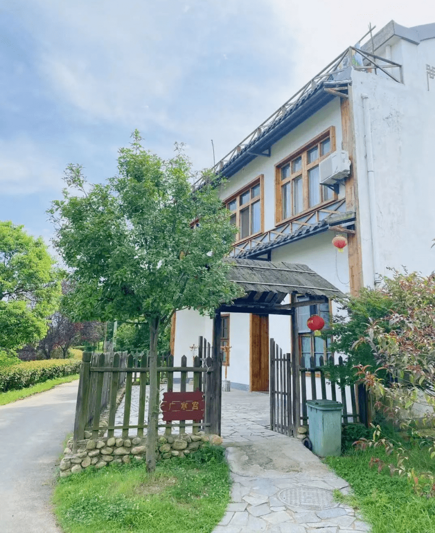 家族大聚会这里都有合适的小房子度过一个悠闲假日住宿攻略天香居房型