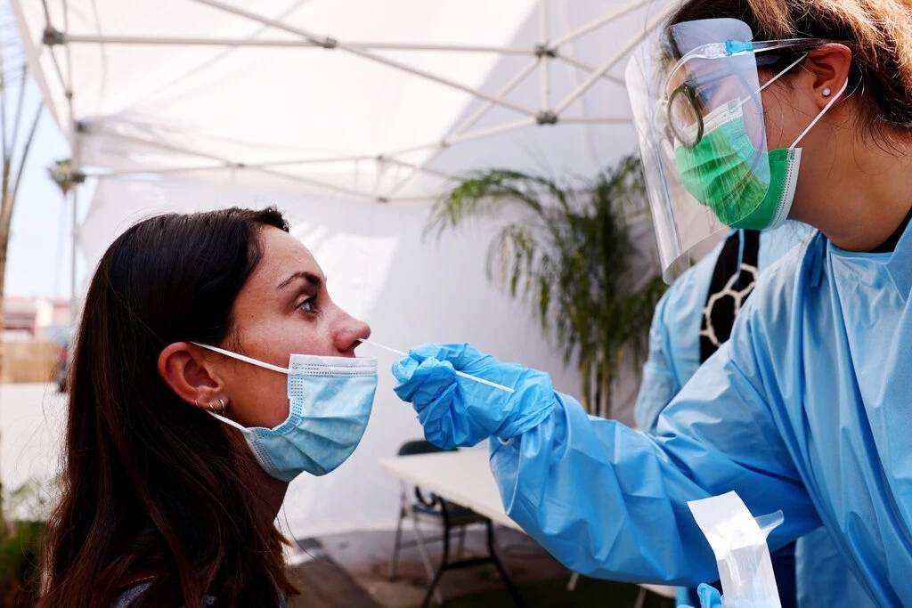 接种|打完新冠疫苗仍被感染，究竟咋回事？