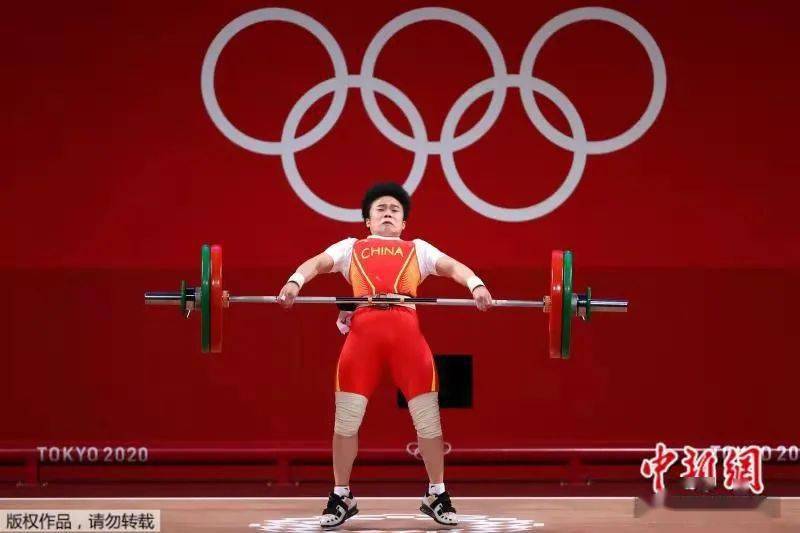 曾夺得2019年世界杯冠军,2021年亚锦赛冠军,并多次斩获全国冠军.