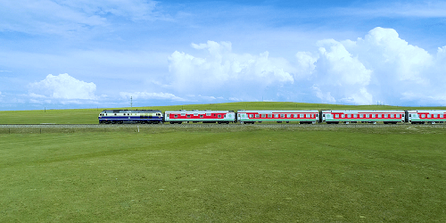 全国唯一的草原森林旅游列车运营权招商仅此一列绝对稀缺