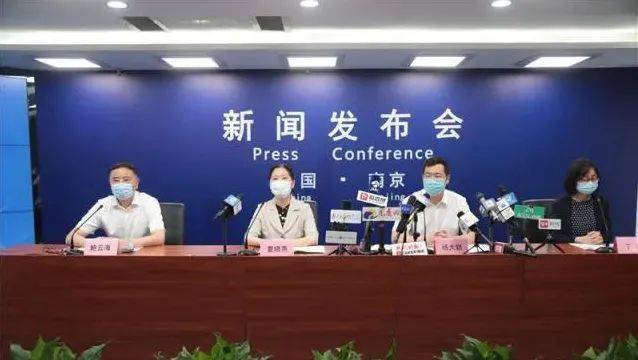 南京机场|传播链再延长！南京机场疫情已致当地88人感染，2例由轻型转重型！