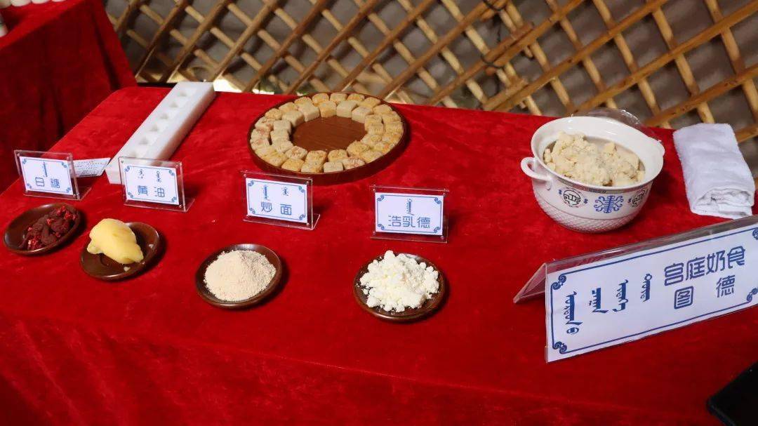 锡林浩特市宝力根苏木牧民那达慕隆重开幕