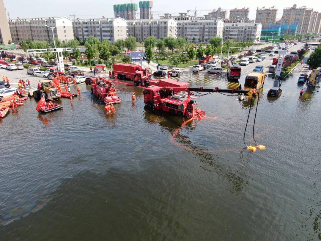 远程供水泵组以最大的排量和最快的速度进行排涝作业对尽快恢复洪涝