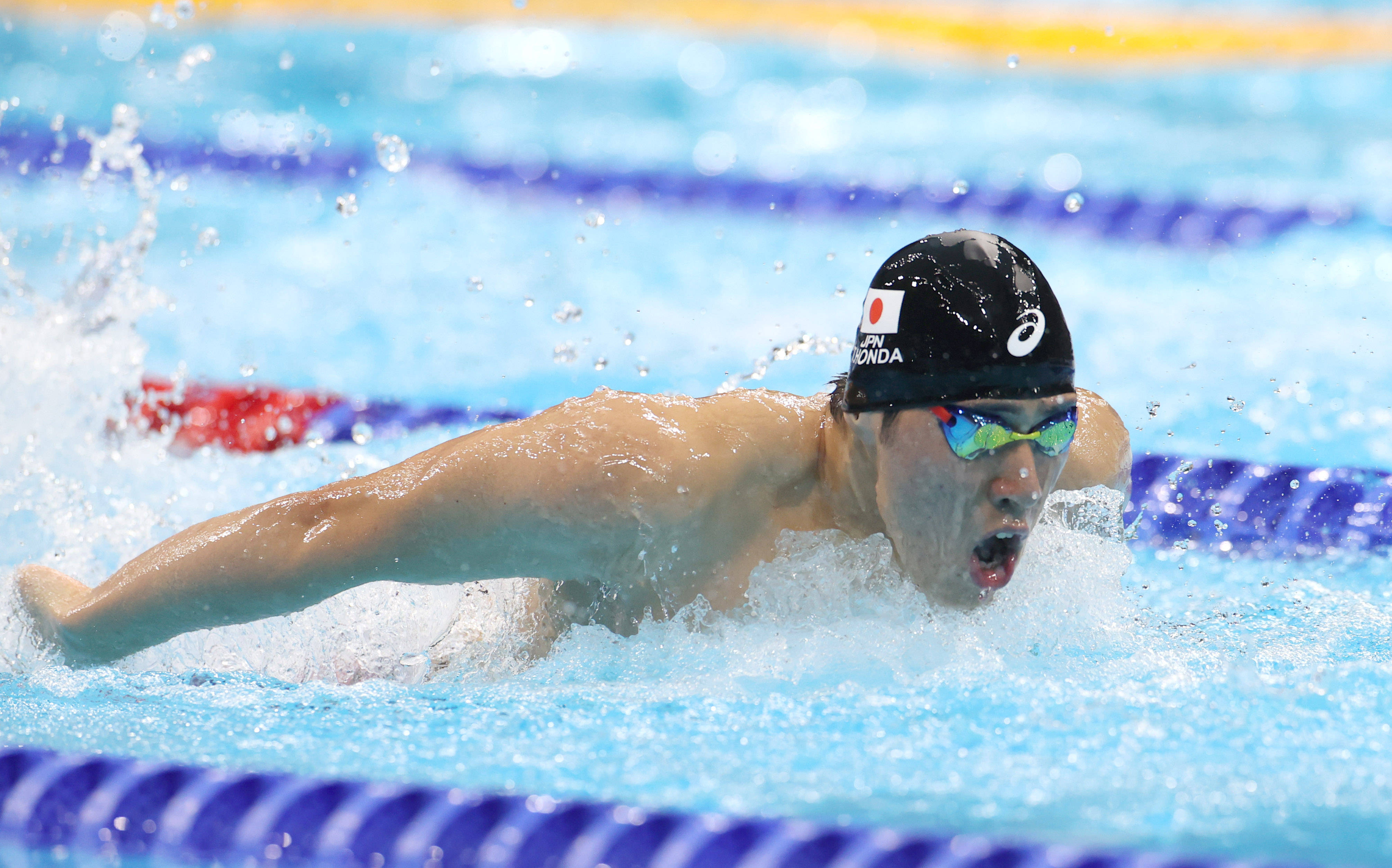 游泳——男子200米蝶泳决赛:匈牙利选手夺冠