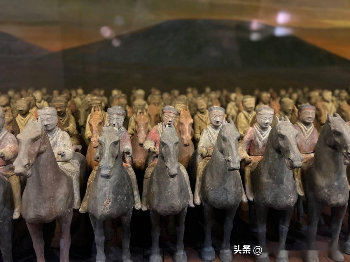 咸阳博物馆:汉高祖长陵陪葬墓陪葬的三千彩绘兵马俑