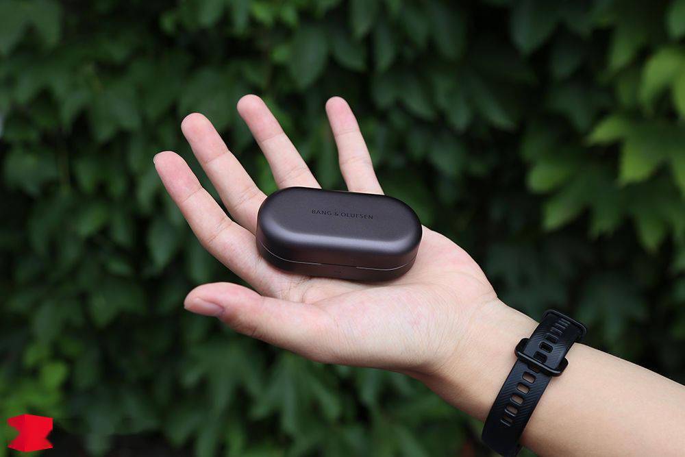 67bobeoplayeq开箱首款降噪真无线质感出色小巧便携