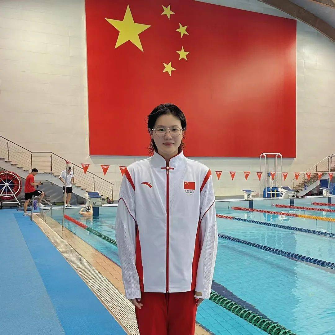 除了个人项目的比赛，杨浚瑄、彭旭玮、汤慕涵还代表中国队参加女子4×100