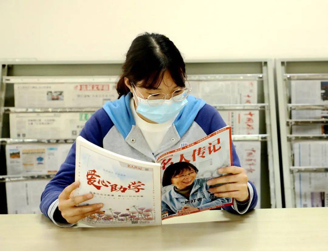 【我为群众办实事】扫一扫把玉龙移动图书馆带回家,畅享3000册正版