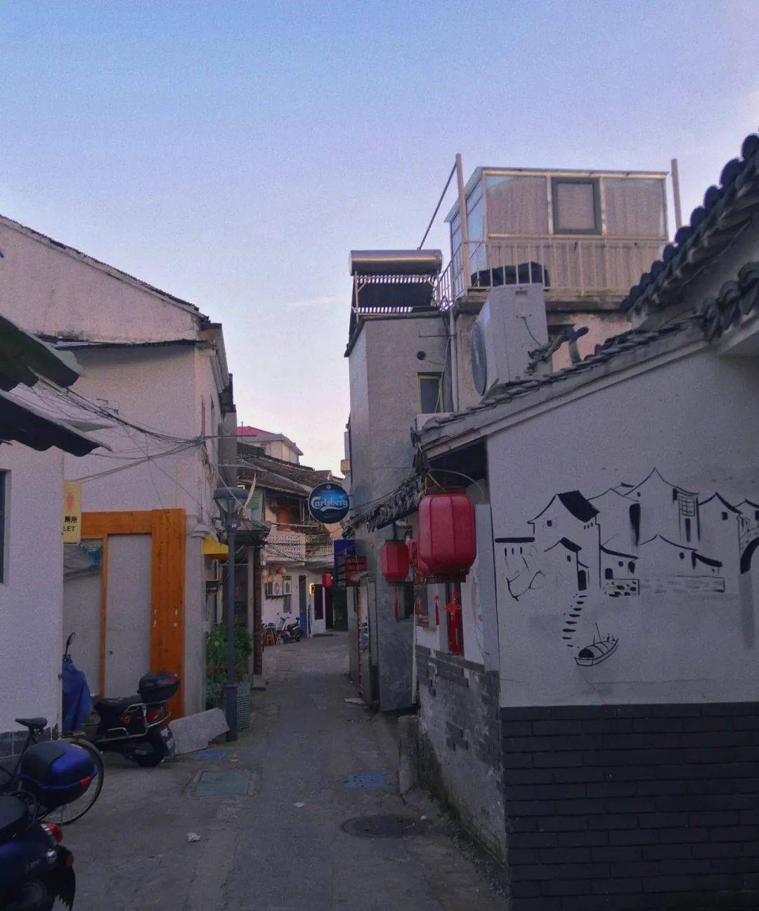 历史街巷,跨河桥梁,道路和民居,不仅塑造了如今的东风巷,也是古代宜兴