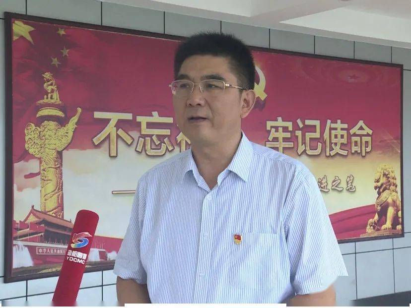 一把手访谈熊新华坚持重点重抓推进均衡升级