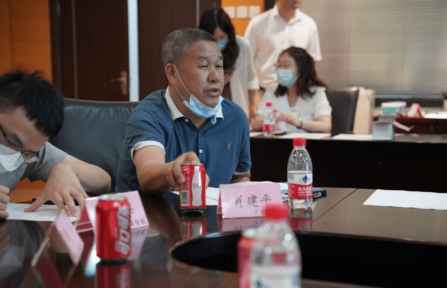 美妆冰箱不制冷,无效果?业内:建议从消费者出发制定标准