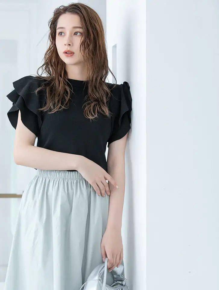 甜辣风日本混血模特丹羽仁希的夏季穿搭