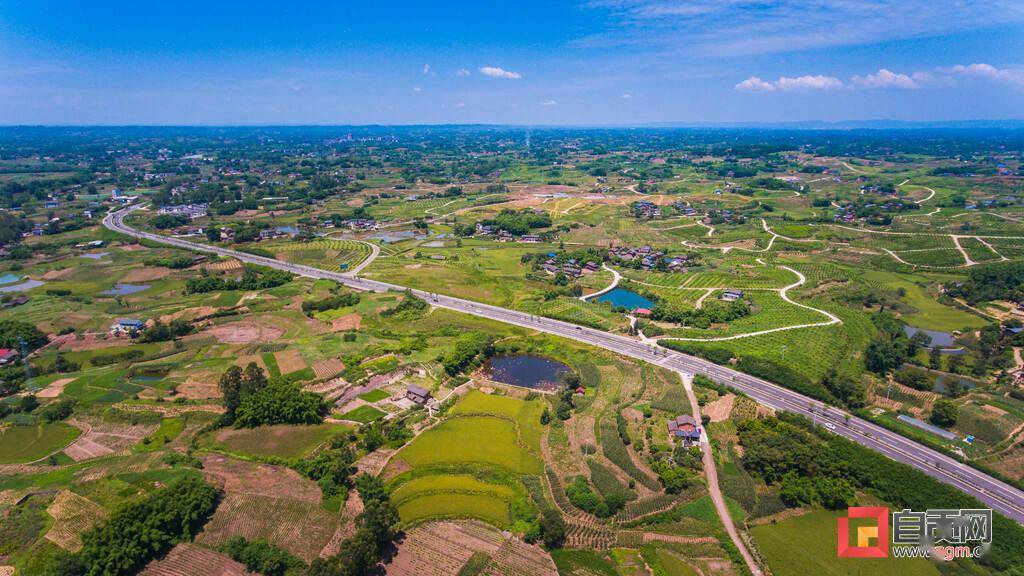 银蛇飞舞连远方s309乐自高速公路贡井连接线全线贯通