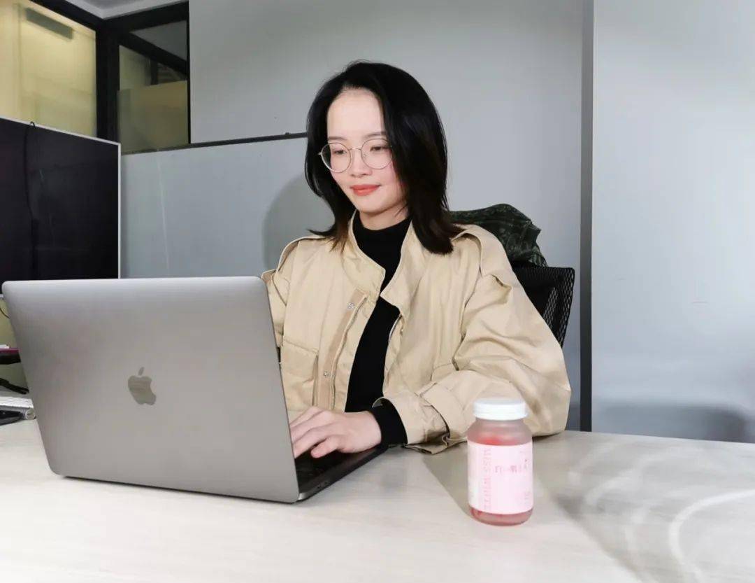 山本|日本少女的美白秘密：每天吃两粒，让你白到发光！