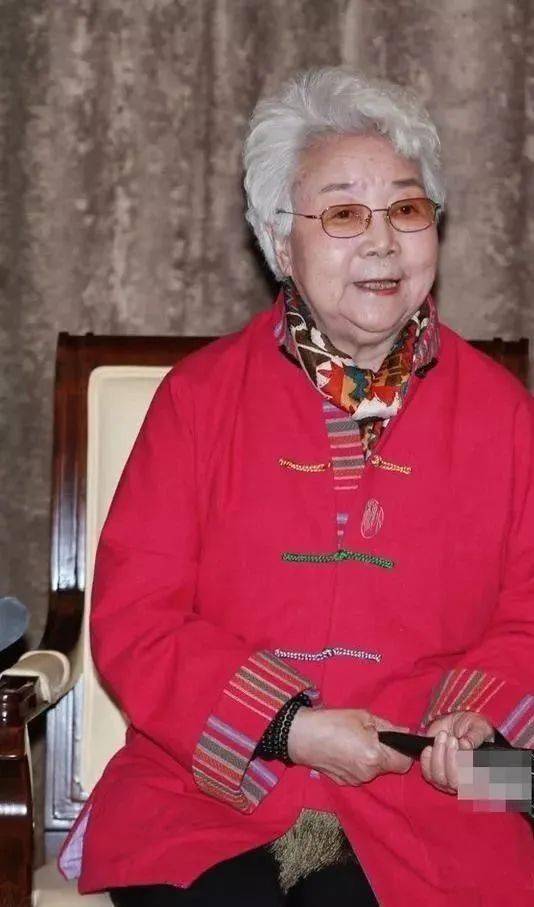 她是最早一批女演员,也是著名老戏骨,今93岁现状曝光!_田华